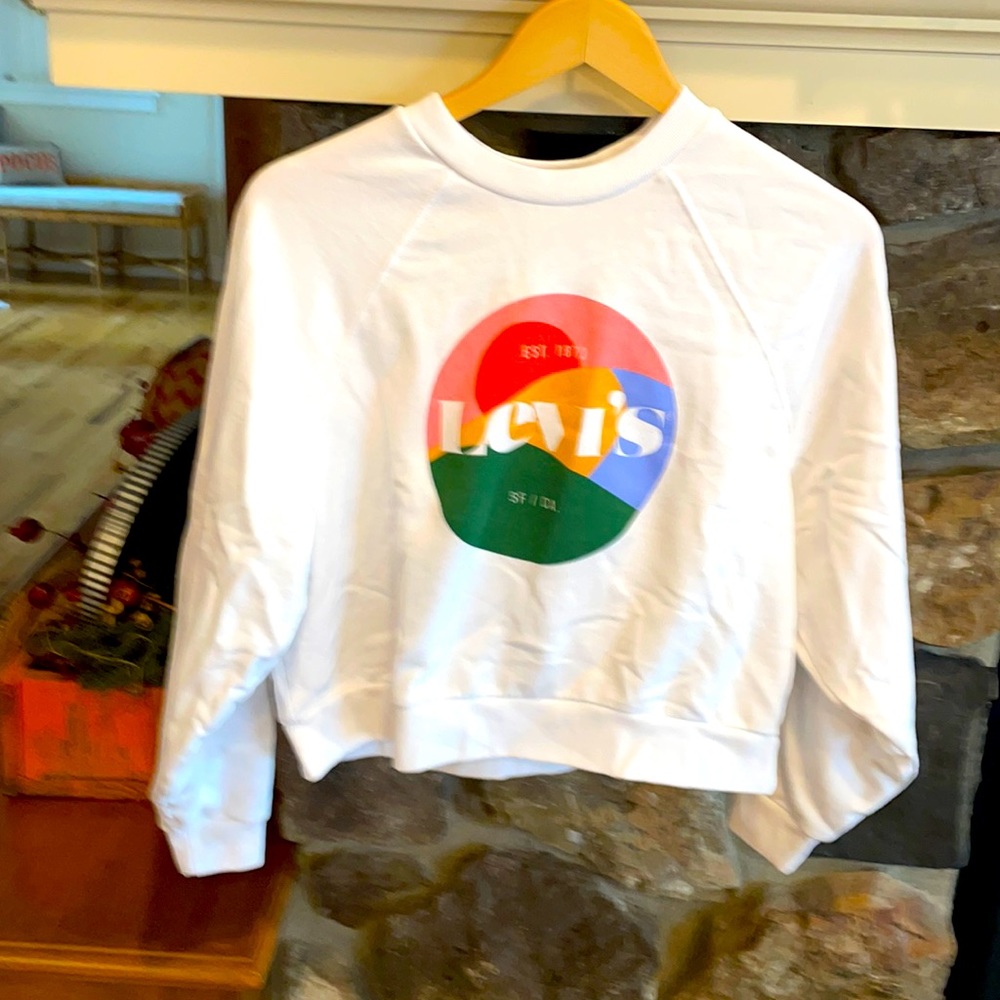 Levi’s cropped sweatshirt!